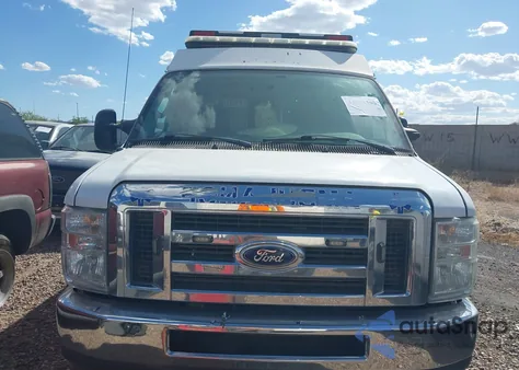 2014 Ford E-350 Super Duty Commercial z USA, uszkodzony, nr VIN 1FDSS3EL6EDB14328